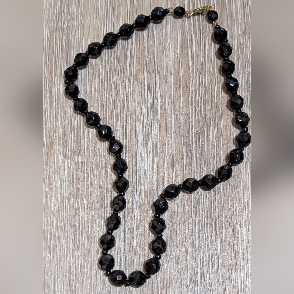 Vintage Black Glass Beaded Choker Necklace - Picture 5 of 8